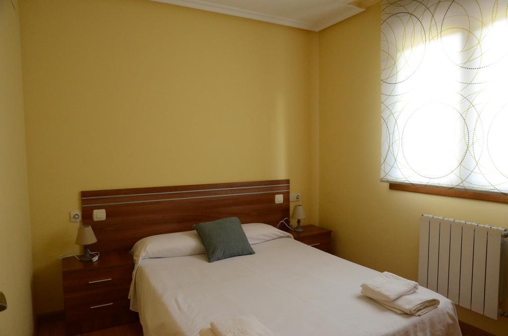 Apartamentos El Rincon De Limes Cangas De Narcea Chambre photo